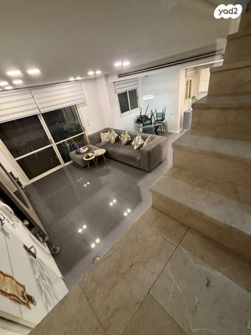 גג/ פנטהאוז, ניסן 87, הכרמים, מודיעין מכבים רעות