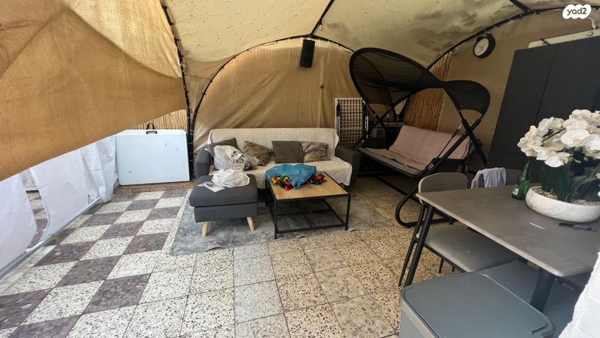 דירת גן, דוד רמז, שיכון ותיקים, חולון