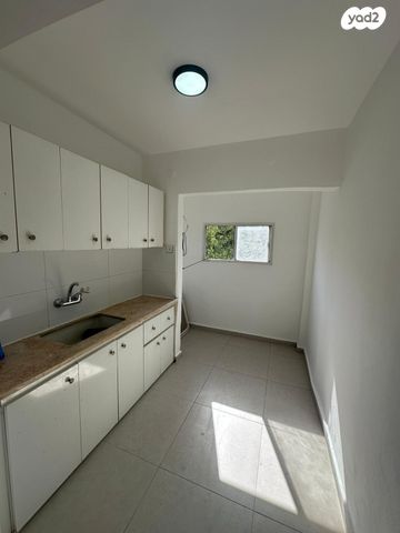 דירה, הגליל 23, המיסדים, כרמיאל