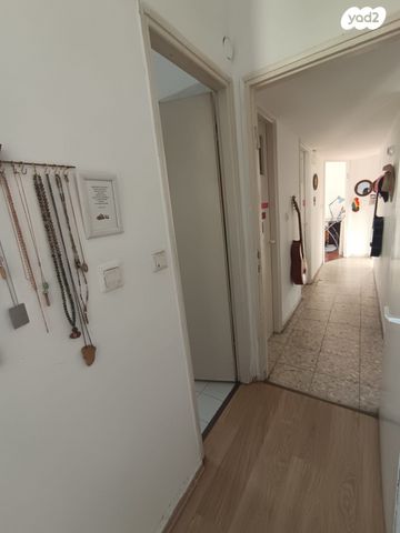 דירה, אריה בן אליעזר, נווה יהושע, ערמונים, רמת גן