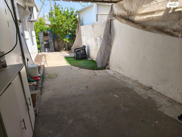 יחידת דיור, ישעיהו הנביא, שיכוני המזרח, ראשון לציון