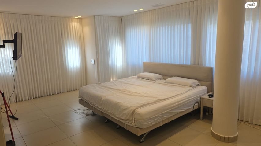 בית פרטי/ קוטג', גולן, רמת השרון