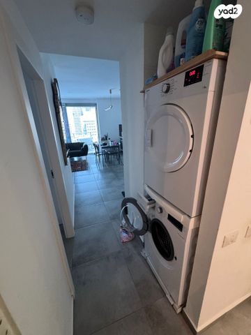 דירה, גרציאני יצחק, תל אביב יפו