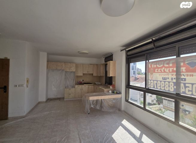 פנחס רוטנברג 17