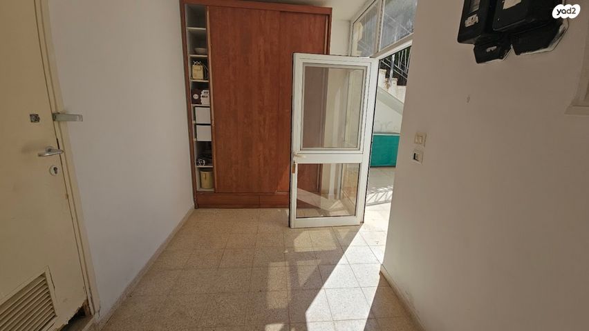 יחידת דיור, לוטם, הפרחים, כפר ורדים