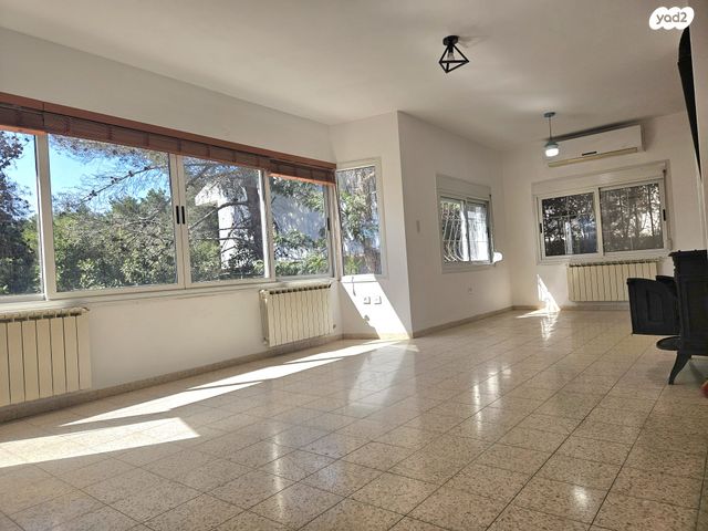 בית פרטי/ קוטג', כפר ורדים