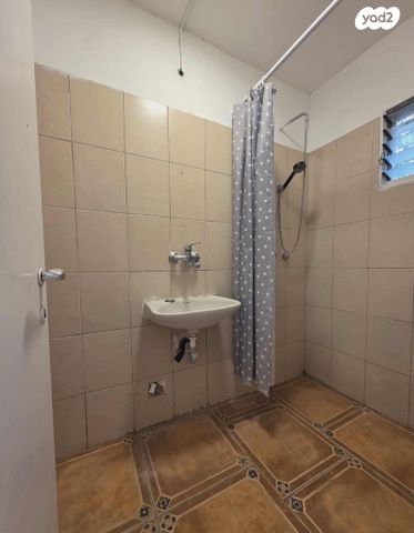 דירה, הזית, לוטם, לוטם