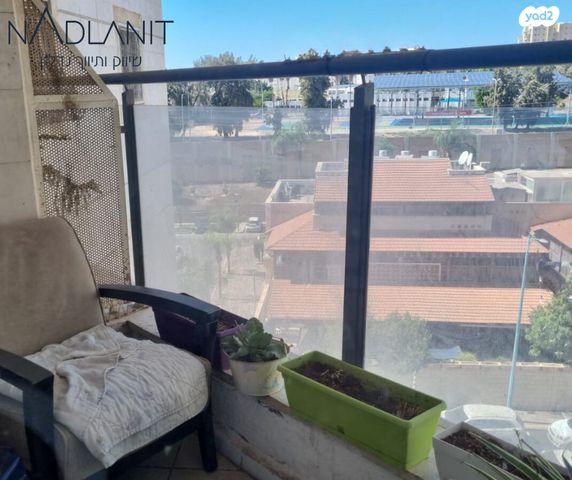 דירה, האיילון, גני יער, לוד