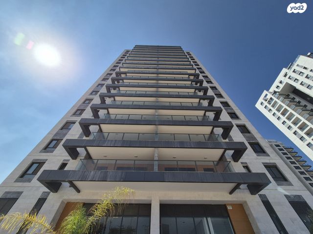 גג/ פנטהאוז, ההזנק 5, פארק העסקים האלף, ראשון לציון