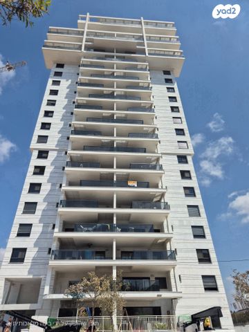 דירה, דוכיפת, גבעת אלונים, קרית אתא