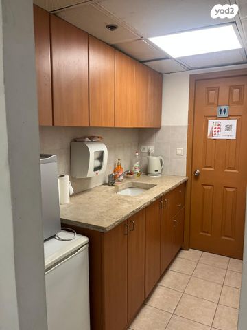 משרדים, המצודה 1, שיכון חדש, אזור