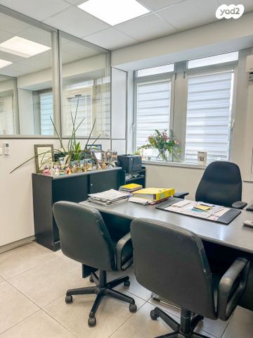 חנויות/ שטח מסחרי, דרך מנחם בגין, תל אביב יפו