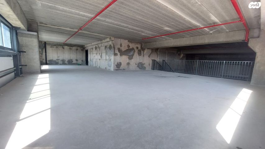 מבני תעשיה, בן ציון גליס, פארק עסקים ירקון / אזור תעשיה סגולה, פתח תקווה