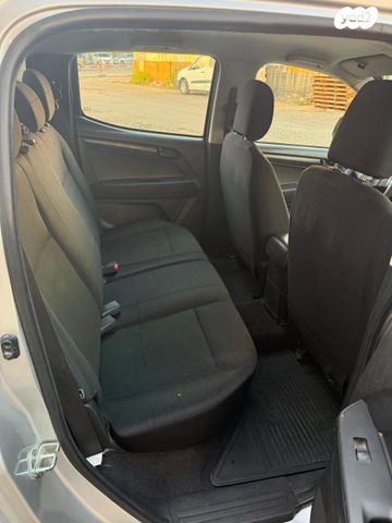 איסוזו די-מקס