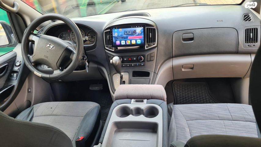 יונדאי H-1 / i800