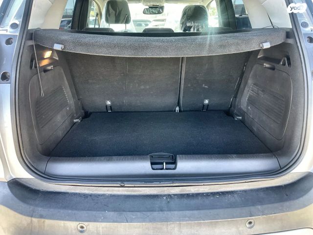 אופל קרוסלנד X