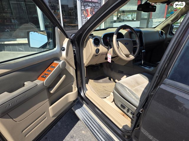 מודעת רכב פורד אקספלורר