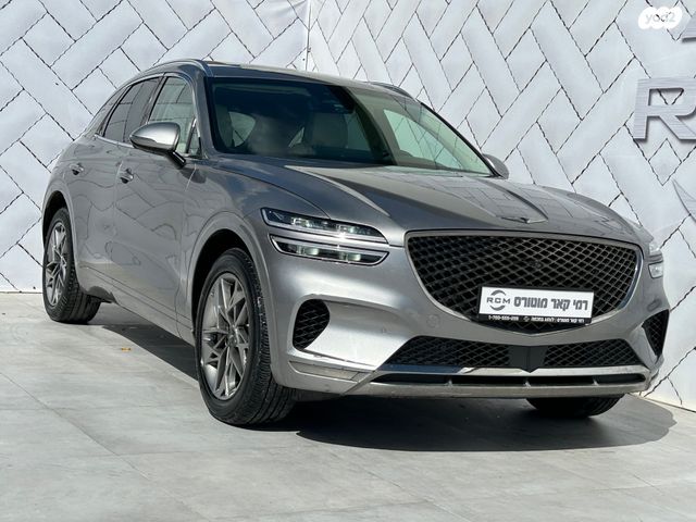מודעת רכב ג'נסיס GV70