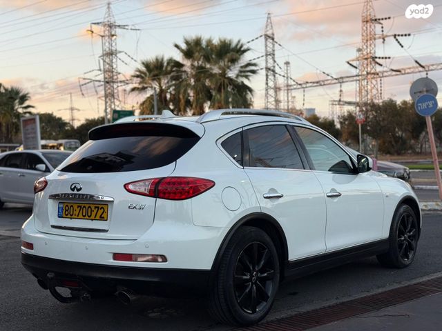 אינפיניטי FX37