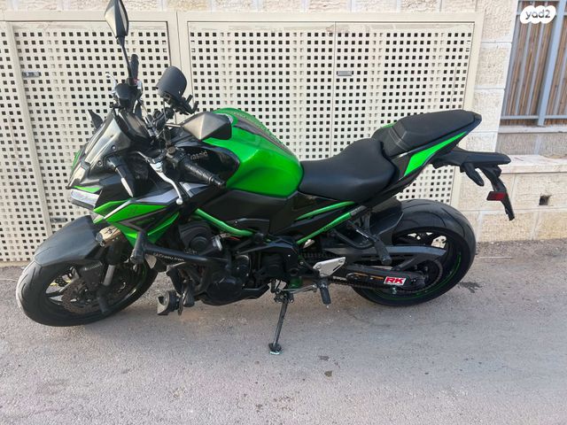 קאוואסאקי Z900