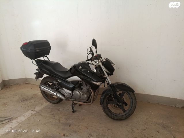 סוזוקי אינזומה 250