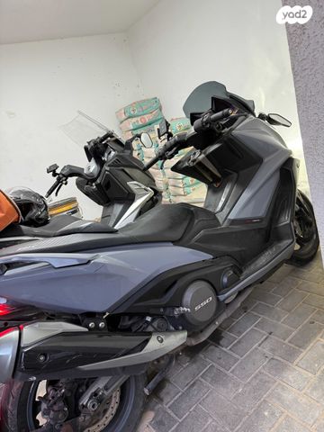 מודעת רכב קימקו AK 550