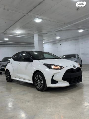 טויוטה יאריס