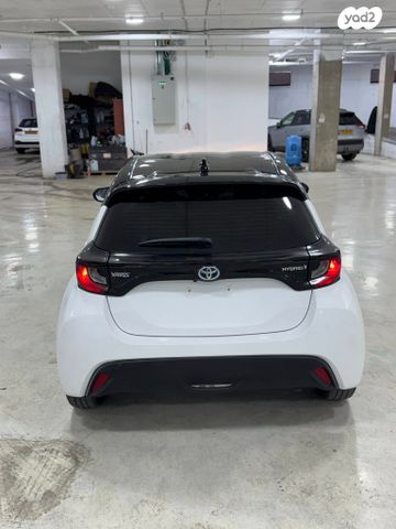 טויוטה יאריס