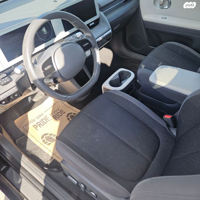 יונדאי איוניק 5