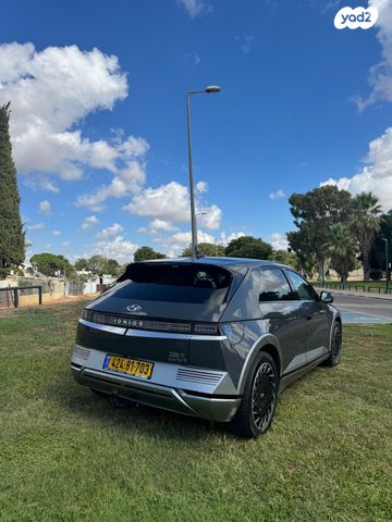 יונדאי איוניק 5