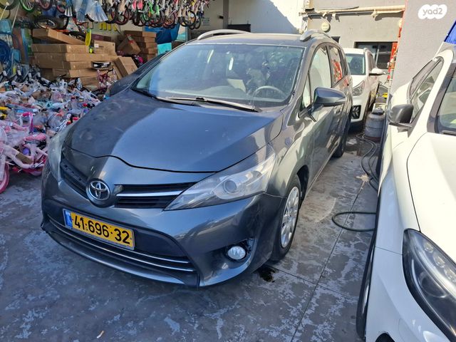 מודעת רכב טויוטה ורסו