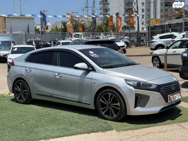 יונדאי איוניק