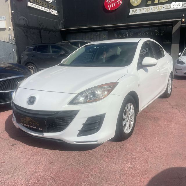 מודעת רכב מאזדה 3