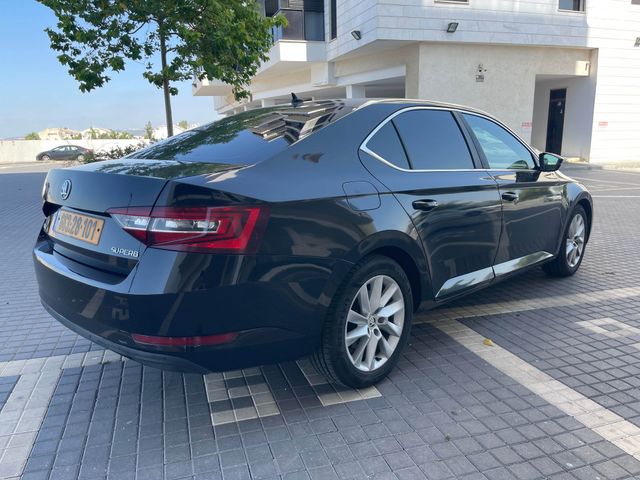 סקודה סופרב