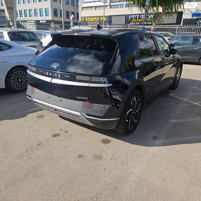 יונדאי איוניק 5