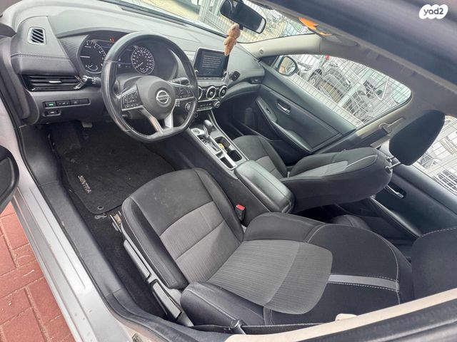 ניסאן סנטרה