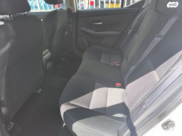 ניסאן סנטרה