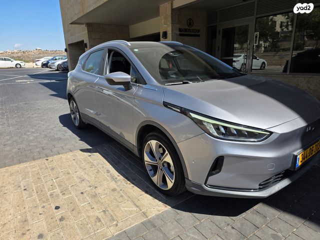 מודעת רכב ג׳ילי Geometry C