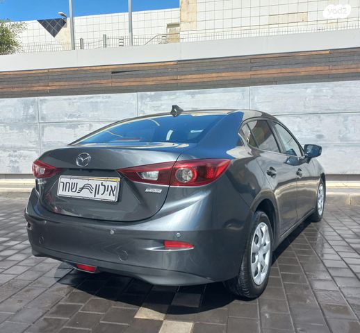 מאזדה 3