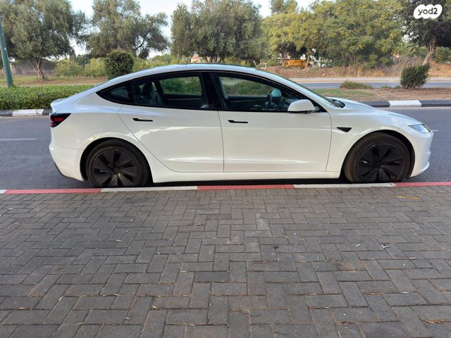 טסלה מודל 3