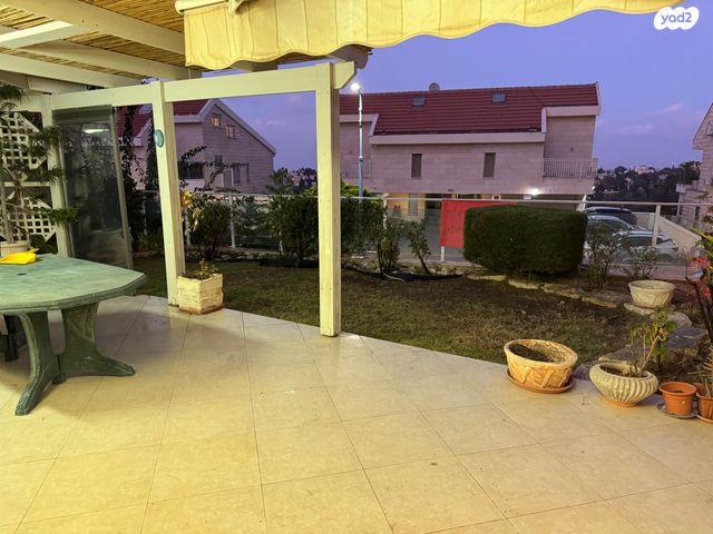 דירת גן, בת חן 23, רמת חן, חיפה