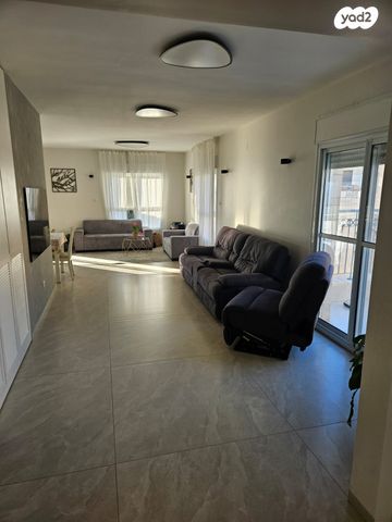 גג/ פנטהאוז, יעקב שריבוים 12, בית הכרם, רמת בית הכרם, ירושלים