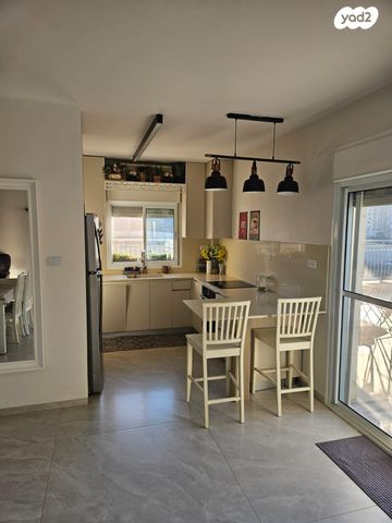 גג/ פנטהאוז, יעקב שריבוים 12, בית הכרם, רמת בית הכרם, ירושלים