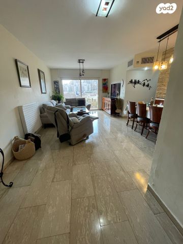 אנוסי משהד 7