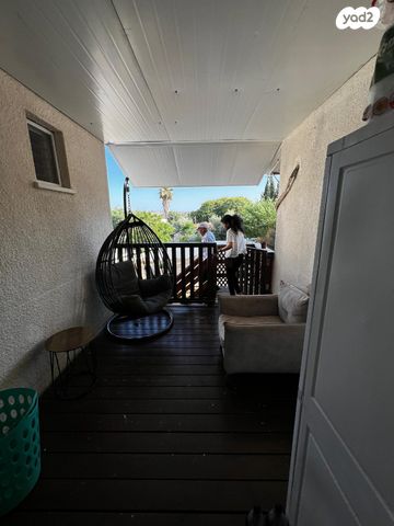 דירה, רמב"ם 735, שאר העיר, חצור הגלילית