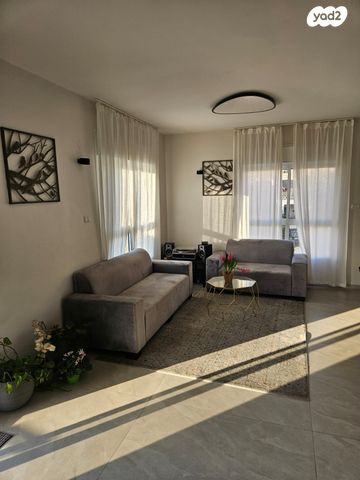 גג/ פנטהאוז, יעקב שריבוים 12, בית הכרם, רמת בית הכרם, ירושלים