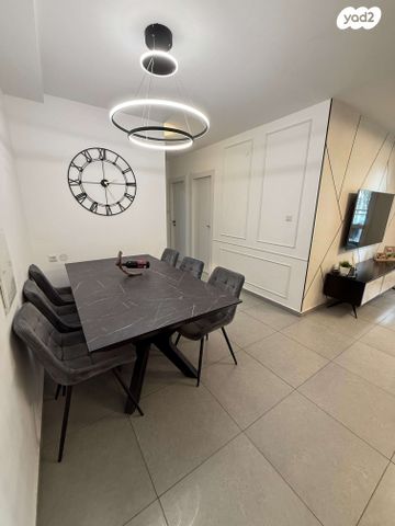 דירה, שונית 1, קרית מנחם בגין, רמלה