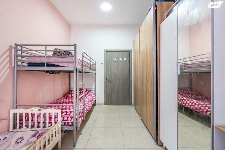 דירת גן, יוסף ויתקין 12, נווה עובד, חדרה