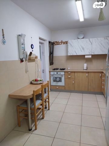 דירה, אורי צבי גרינברג 25, בן גוריון, חולון