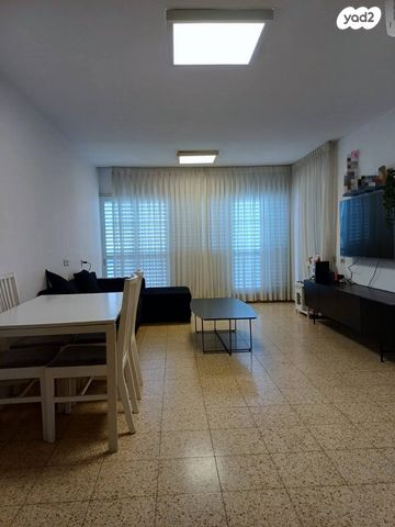 דירה, חיים וייצמן 76, מרכז, קרית עבודה, חולון